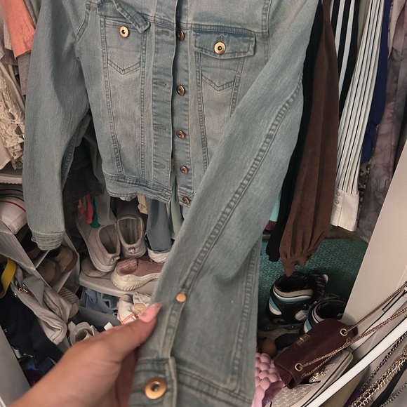 Jean jacket - Picture 2 of 5